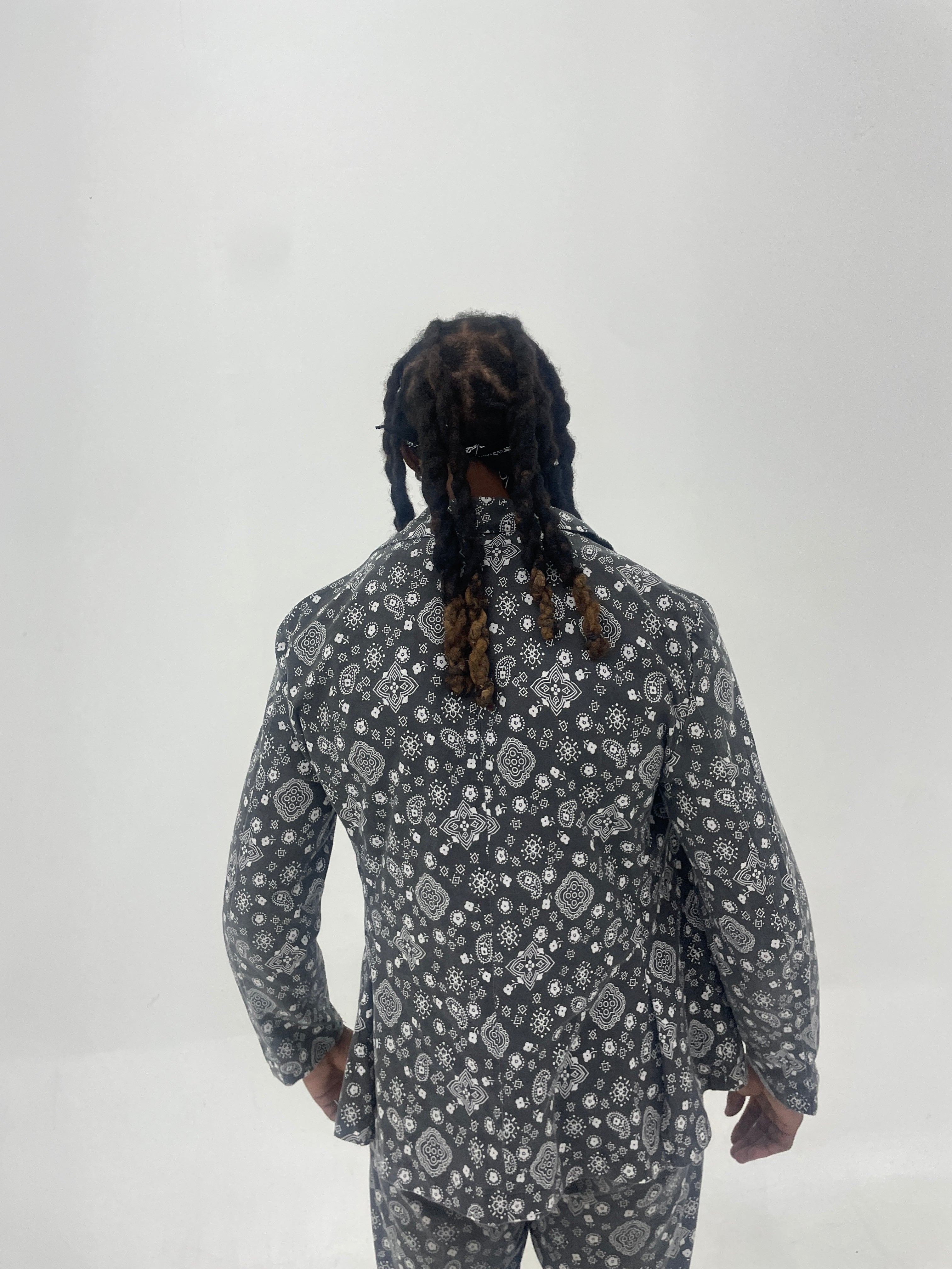 Hand-Crafted Lightweight Men’s Luxury Bandana Suit